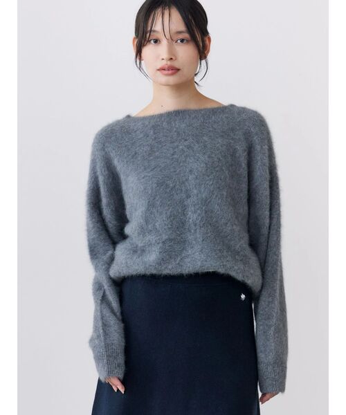 TONAL（トーナル）の「FOX×CASHMERE Vネックニット（ニット/セーター・レディース・ベージュ/ミント/オフホワイト/グレー/ベビーピンク・MEDIUM）」の8枚目の写真