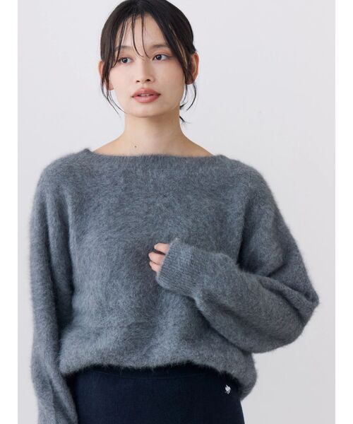 TONAL（トーナル）の「FOX×CASHMERE Vネックニット（ニット/セーター・レディース・ベージュ/ミント/オフホワイト/グレー/ベビーピンク・MEDIUM）」の9枚目の写真