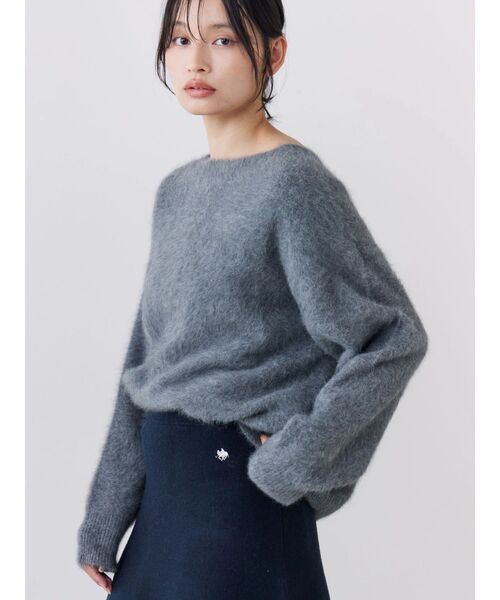 TONAL（トーナル）の「FOX×CASHMERE Vネックニット（ニット/セーター・レディース・ベージュ/ミント/オフホワイト/グレー/ベビーピンク・MEDIUM）」の11枚目の写真