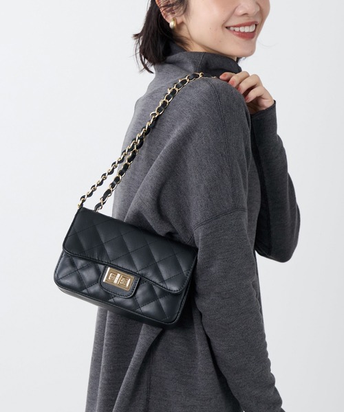 AULENTTI(オウレンティ)の「【AULENTTI】レザーキルティングミニバッグ-Shoulder Bag(ショルダーバッグ・レディース・ブラック・FREE)」の2枚目の写真
