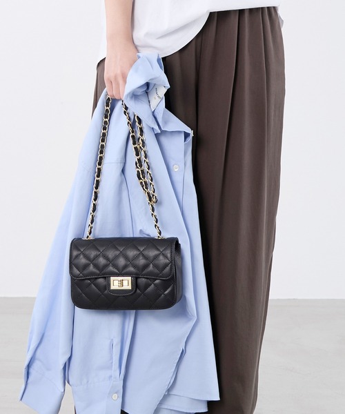 AULENTTI(オウレンティ)の「【AULENTTI】レザーキルティングミニバッグ-Shoulder Bag(ショルダーバッグ・レディース・ブラック・FREE)」の11枚目の写真