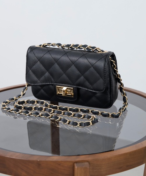 AULENTTI(オウレンティ)の「【AULENTTI】レザーキルティングミニバッグ-Shoulder Bag(ショルダーバッグ・レディース・ブラック・FREE)」の18枚目の写真