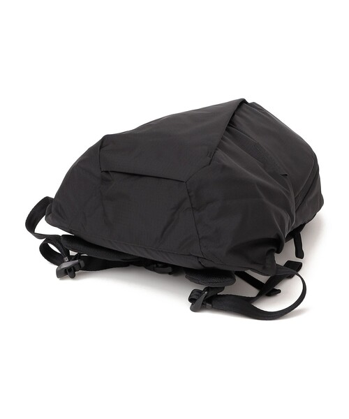 SHIPS any(シップス エニィ)の「ABLE CARRY: 13L Thirteen Daybag バックパック(バックパック/リュック・メンズ・ブラック・ONE SIZE)」の3枚目の写真