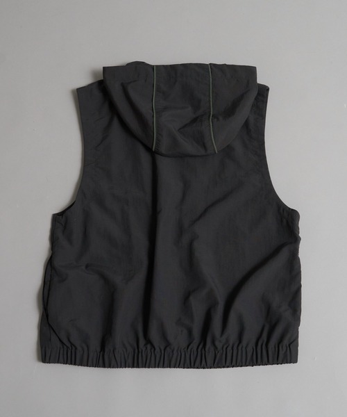 PAIRMANON STREET(ペアマノンストリート)の「【100-160cm】【撥水機能】 ナイロン ベスト フード付き 【PAIRMANON STREET】(ベスト・キッズ・パープル/チャコールグレー/ネイビー・120/130/110/100/140/160/150)」の20枚目の写真