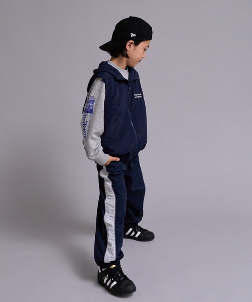PAIRMANON STREET(ペアマノンストリート)の「【100-160cm】【撥水機能】 ナイロン ベスト フード付き 【PAIRMANON STREET】(ベスト・キッズ・パープル/チャコールグレー/ネイビー・120/130/110/100/140/160/150)」の10枚目の写真