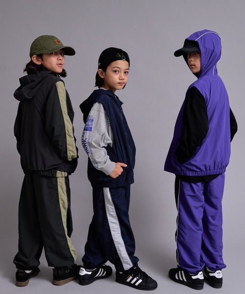 PAIRMANON STREET(ペアマノンストリート)の「【100-160cm】【撥水機能】 ナイロン ベスト フード付き 【PAIRMANON STREET】(ベスト・キッズ・パープル/チャコールグレー/ネイビー・120/130/110/100/140/160/150)」の17枚目の写真