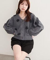 オーガンジーフラワー刺繍ニット