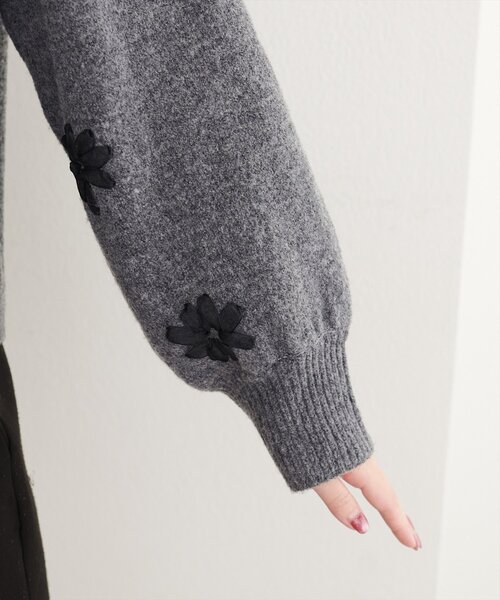 natural couture(ナチュラルクチュール)の「オーガンジーフラワー刺繍ニット(ニット/セーター・レディース・モカ/ブラウン/チャコールグレー/アイボリー・FREE)」の22枚目の写真