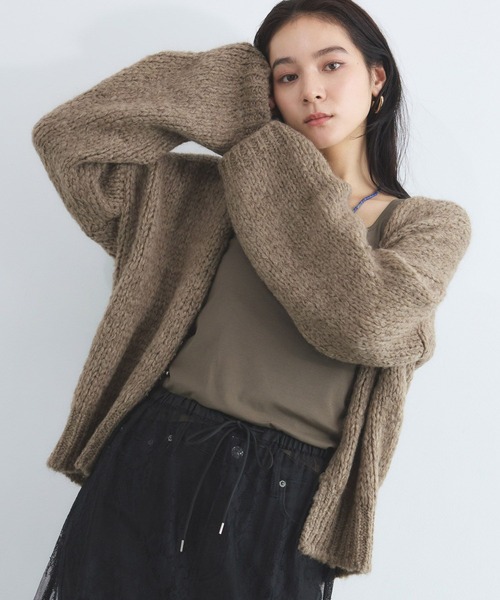 TRICOTS JEAN MARC（トリコットジーンマルク）の「BARNYARDSTORM / TRICOTS JEAN MARC / Vネックカーディガン（カーディガン/ボレロ・レディース・グレー/モカ/イエロー・FREE）」の8枚目の写真