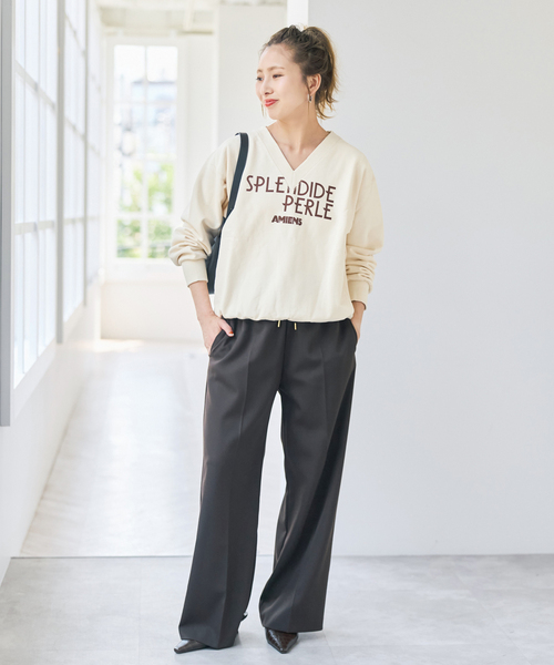 Spick & Span(スピックアンドスパン)の「《別注 / 》LA HUTTE Vネックスウェット*(スウェット・レディース・ライトグレー/ネイビー/アイボリー・FREE)」の5枚目の写真
