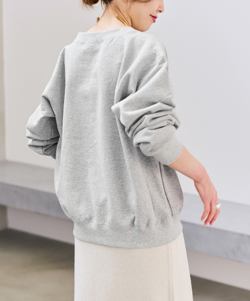Spick & Span(スピックアンドスパン)の「《別注 / 》LA HUTTE Vネックスウェット*(スウェット・レディース・ライトグレー/ネイビー/アイボリー・FREE)」の9枚目の写真
