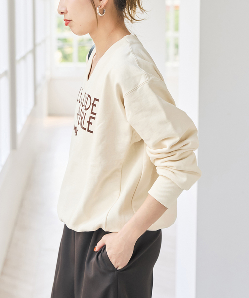 Spick & Span(スピックアンドスパン)の「《別注 / 》LA HUTTE Vネックスウェット*(スウェット・レディース・ライトグレー/ネイビー/アイボリー・FREE)」の15枚目の写真