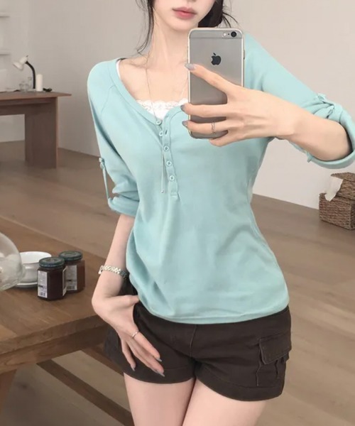 Emilie(エミリー)の「2WAYロールアップスリーブ ヘンリーネックロングTシャツ(Tシャツ/カットソー・レディース・ワインレッド/カーキ/アイボリー/ミント/ブラック/グレー・FREE)」の15枚目の写真