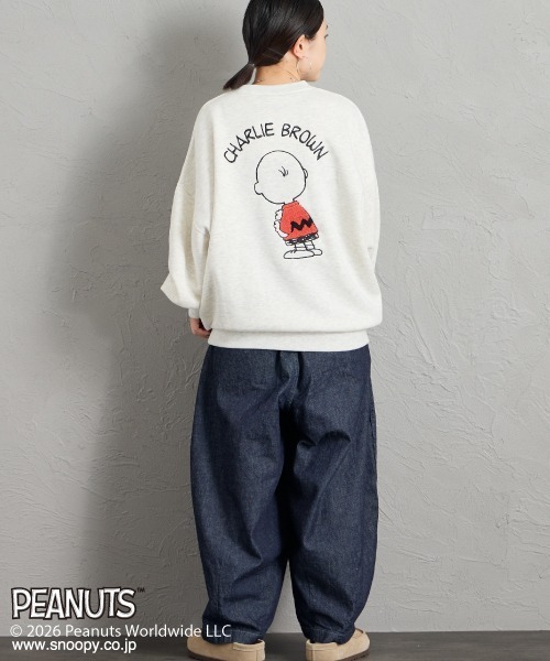 PEANUTS（ピーナッツ）の「【FUDGE 10月号掲載】[PEANUTS×JEANS FACTORY/ピーナッツ×ジーンズ ファクトリー] 別注 チャーリー・ブラウン / サガラ刺繍クルーネックスウェット（スウェット・レディース・グレー/オフホワイト/ブラック・L/M/S）」の6枚目の写真