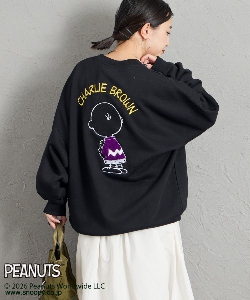PEANUTS（ピーナッツ）の「【FUDGE 10月号掲載】[PEANUTS×JEANS FACTORY/ピーナッツ×ジーンズ ファクトリー] 別注 チャーリー・ブラウン / サガラ刺繍クルーネックスウェット（スウェット・レディース・グレー/オフホワイト/ブラック・L/M/S）」の18枚目の写真