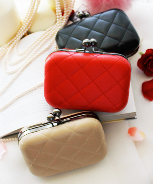 セール 手のひらサイズで持ち運びに便利 コンパクトな2wayミニパーティーバッグ クラッチバッグ C R E A M クリーム のファッション通販 Zozotown