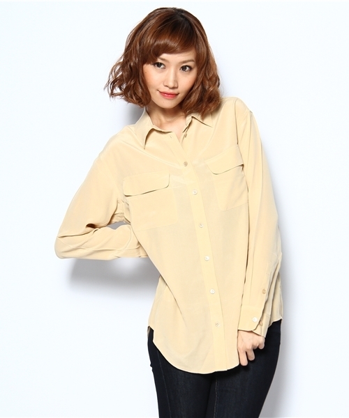 AMERICAN RAG CIE（アメリカンラグシー）の「EQUIPMENT エクイップメント/207-EQI-Q23-E035（シャツ/ブラウス・レディース・オフホワイト/ベージュ/ライトベージュ/ホワイト/ライトブラウン/ブルー/レッド・SMALL/X-SMALL）」の6枚目の写真