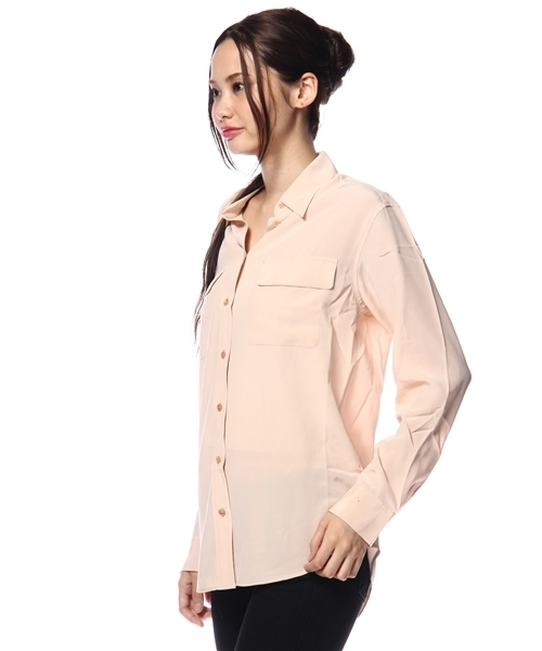 AMERICAN RAG CIE（アメリカンラグシー）の「EQUIPMENT エクイップメント/207-EQI-Q23-E035（シャツ/ブラウス・レディース・オフホワイト/ベージュ/ライトベージュ/ホワイト/ライトブラウン/ブルー/レッド・SMALL/X-SMALL）」の8枚目の写真