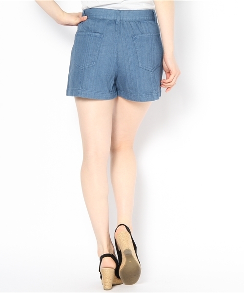 Chico（チコ）の「ハイウエストデニムショーツ（デニムパンツ・レディース・ネイビー/ホワイト/ブルー・MEDIUM/X-SMALL/SMALL）」の4枚目の写真