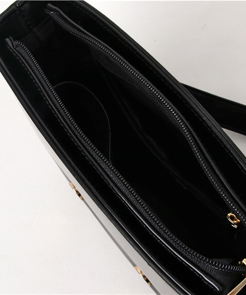 Andemiu（アンデミュウ）の「フラップコンビショルダーＢＡＧ772089（ショルダーバッグ・レディース・ブラック/グレー・FREE）」の8枚目の写真