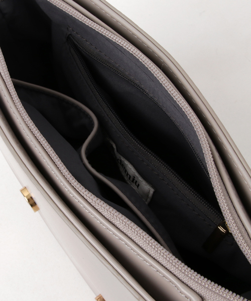 Andemiu（アンデミュウ）の「フラップコンビショルダーＢＡＧ772089（ショルダーバッグ・レディース・ブラック/グレー・FREE）」の11枚目の写真