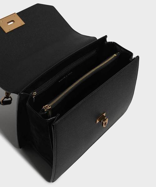 CHARLES & KEITH(チャールズ & キース)の「クラシックプッシュロックハンドバッグ / CLASSIC PUSH-LOCK HANDBAG(ハンドバッグ・レディース・ブラック/レンガ・L)」の6枚目の写真