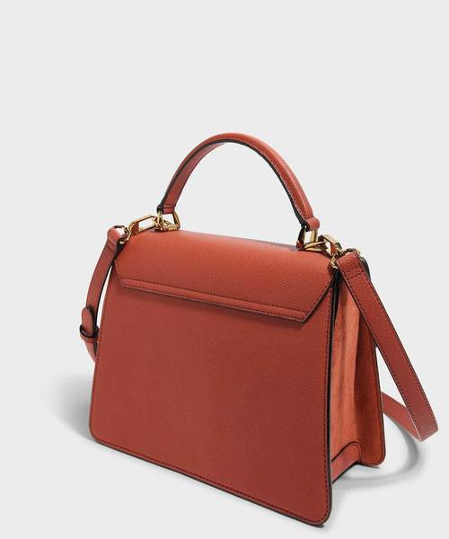 CHARLES & KEITH(チャールズ & キース)の「クラシックプッシュロックハンドバッグ / CLASSIC PUSH-LOCK HANDBAG(ハンドバッグ・レディース・ブラック/レンガ・L)」の10枚目の写真