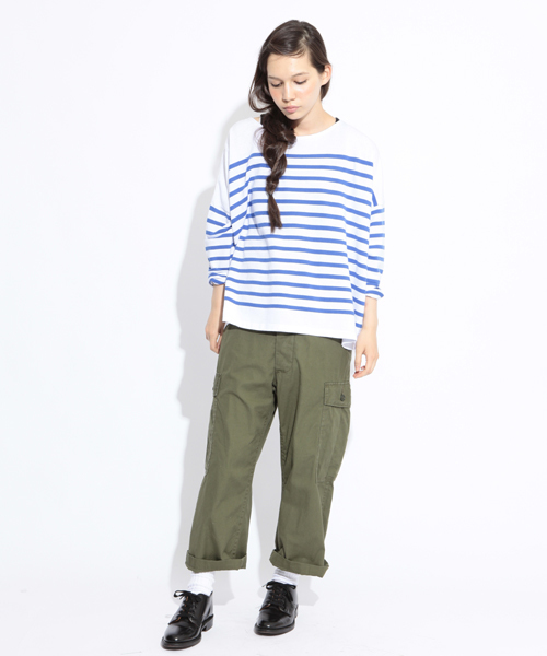 BEAMS BOY（ビームスボーイ）の「BEAMS BOY / ナバルボーダー ビッグボートネック（Tシャツ/カットソー・レディース・ブルー・ONE SIZE）」の6枚目の写真