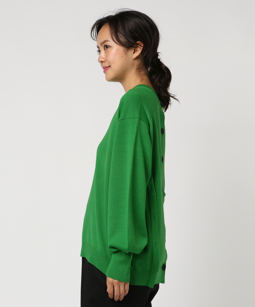 SHIPS（シップス）の「SAYAKA D:BUTTON BACK SWEATER■（ニット/セーター・レディース・パープル/グリーン・ONE SIZE）」の3枚目の写真