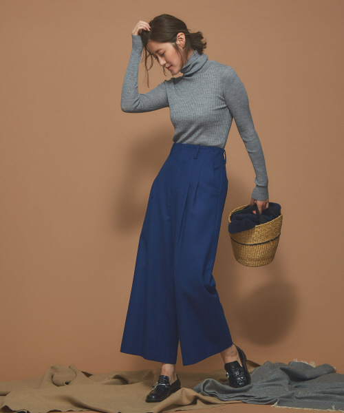 Abahouse Devinette(ドゥヴィネット)の「ツータックパンツ(その他パンツ・レディース・パープル/ブルー/グレー・40/38/36)」の12枚目の写真