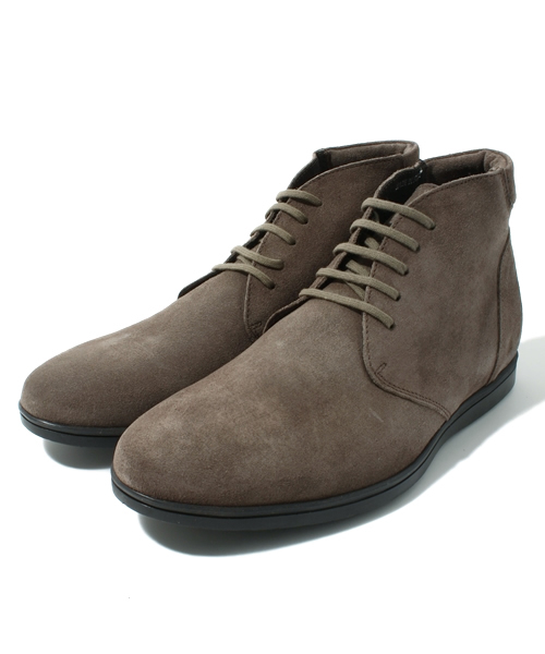BRILLA per il gusto(ブリッラペルイルグースト)の「PUEBLO / スエードチャッカブーツ(ドレスシューズ・メンズ・ブラック系その他/ダークブラウン/ワイン/ネイビー・40/41/42/43)」の2枚目の写真