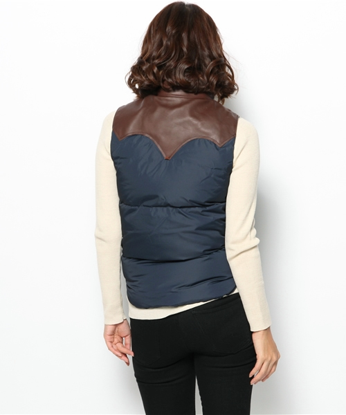 SOFFITTO（ソフィット）の「Rocky Mountain /  Christy Vest（ダウンベスト・レディース・ベージュ/レッド/ネイビー・3/2）」の6枚目の写真