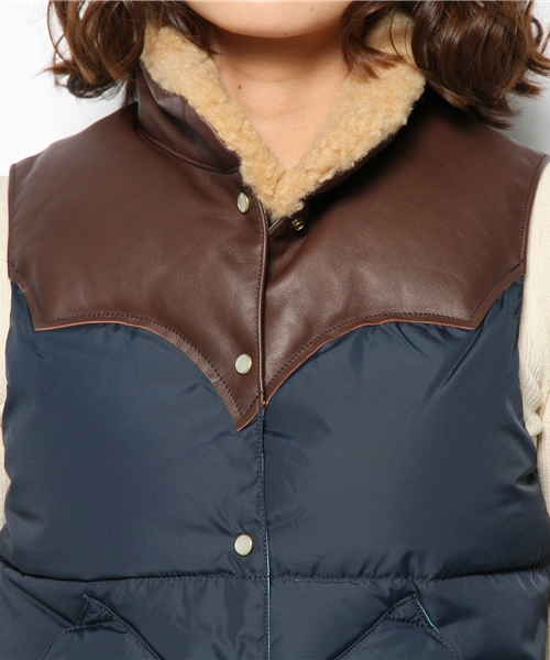 SOFFITTO（ソフィット）の「Rocky Mountain /  Christy Vest（ダウンベスト・レディース・ベージュ/レッド/ネイビー・3/2）」の8枚目の写真