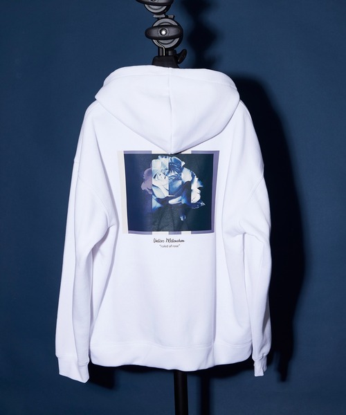 MEMENTISM（メメントイズム）の「オーバーサイズビッグスウェットパーカー ユニセックス（パーカー・メンズ・ホワイト/ブラック/パープル/ネイビー/レッド/オレンジ/グリーン/ライトピンク/ワイン/グレー/ベージュ/グレー系その他2/ブルー系その他3/ブラック系その他2/ホワイト系その他2/サックスブルー/ブラウン/グレー系その他3/グレー系その他4/グリーン系その他2/オレンジ系その他/ブルー系その他2/ピンク系その他/レッド系その他/ピンク系その他2/ピンク系その他3/レッド系その他2/レッド系その他3/レッド系その他4/ホワイト系その他3/ホワイト系その他4/ブラック系その他3/ブラック系その他4/パープル系その他/ブルー系その他4/ブルー系その他6/グリーン系その他/グレー系その他/ホワイト系その他/ブルー系その他/ブラック系その他/ダークカーキ/グレイッシュブルー/ブラック×ピンク/A/B/ブラウン系その他4/ブラック系その他6/ダークオリーブ/アッシュグレー/ダークグリーン/クリーム/トップグレー/ホワイト×ブルー/アーミー/レディッシュグレー/オリーブドラブ/ダークブルー/ブラック×ブルー/ライトアッシュグレー/グレー系その他5/グレー系その他6/ライトグレー/ブラウン系その他3/Black/モカ/ブラウン系その他5/ブラウン系その他6/ブラック系その他5/ベージュ系その他5/オリーブ/カーキ/ミックスグレー/ライトグリーン/C/エメラルド/グレー×ホワイト/ブルーグラス/ブラウン系その他2/ミント/グリーン×ピンク/クリアグリーン/グレー×サックスブルー/ブルー系その他7/チョコ/グレー×ピンク/霜降りグレー/グリーン系その他4/ライトパープル/タン/ホワイト×ピンク/ヘザーグレー/ライラック/オートミール/ラベンダー/杢グレー/ライトベージュ/パープル系その他5/パープル系その他6/レッドパープル/ブラック×レッド/ブラック×グリーン/サンドベージュ/その他2/グリーン系その他3/White/ウィート/モスグリーン/ホワイト系その他6/バイオレット/プラム/ケリーグリーン/ブラックミックス/その他4/ホワイト×ブラック/ベージュ×ブラック/ブルーグレー/ホワイト系その他7/その他3/ライム/ベージュ系その他6/グレー系その他7/LT.Gray/チャコール/チャコールグレー×ブラック/ホワイト×レッド/セージグリーン/ライトブルーグレー/ホワイト×エメラルドグリーン/ホワイト系その他5/ブラック×ブラック/ネイビー系4/ピンク系3/ブルー系5/ブルー系6/ブルー系7/ネイビー系7/ネイビー系9/ブルー系/ネイビー系3/ベージュ系3/ベージュ系6/ベージュ系9/ベージュ系5/ブルー系2/ブルー系3/ブルー系4/ブラック系9/ホワイト系/ピンク系8/ネイビー系8/その他13/ピンク系5/ピンク系9/ピンク系6/ピンク系7/ブルー系8/ピンク系2/ライトグレー系1/ライトグレー系3/ブラック系5/ブラック系7/ブラック系8/ホワイト系9/ブラック系1/ブラック系2/ベージュ系/ベージュ系1/グレー系4/グレー系7/グレー系8/グレー系/グレー系5/グレー系1/グレー系2/ライトグレー系7/ブルー系9/ネイビー系2/その他17/ブラック系/ブラック系3/ブラック系6/ブルー系1/ネイビー系5/グレー系3/グレー系6/ライトグリーン系6/ライトグリーン系9/ホワイト系2/ライトグレー系2/ライトグレー系5/グレー系9/ピンク系1/ピンク系4/ライトグレー系8/ライトグレー系9/ベージュ系7/ベージュ系4/ライトグリーン系8/ネイビー系/ネイビー系1/ライトグリーン系5/ライトグリーン系7/その他15/ライトグリーン系2/ライトグリーン系3/ライトグリーン系4/ベージュ系8/ライトグリーン系/ライトグリーン系1/その他16/その他19/その他18/ホワイト系7/ホワイト系8/ベージュ系2/ホワイト系4/ホワイト系5/ホワイト系6/ホワイト系1/ホワイト系3/その他14/その他12/その他10/その他11/ライトグレー系6/ライトグレー系4/ライトグレー系/ネイビー系6/ブラック系4・MEDIUM/LARGE/X-LARGE/SMALL/3/2/M size/L size/FREE）」の16枚目の写真