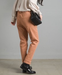 ストレッチツイルテーパードパンツ