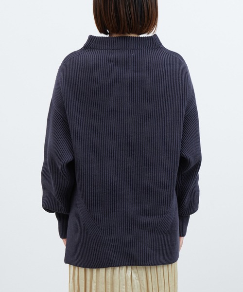 ADAM ET ROPE'（アダムエロペ）の「コットンアクリルルーズスリットプルオーバー（ニット/セーター・レディース・ホワイト/ネイビー・FREE）」の9枚目の写真