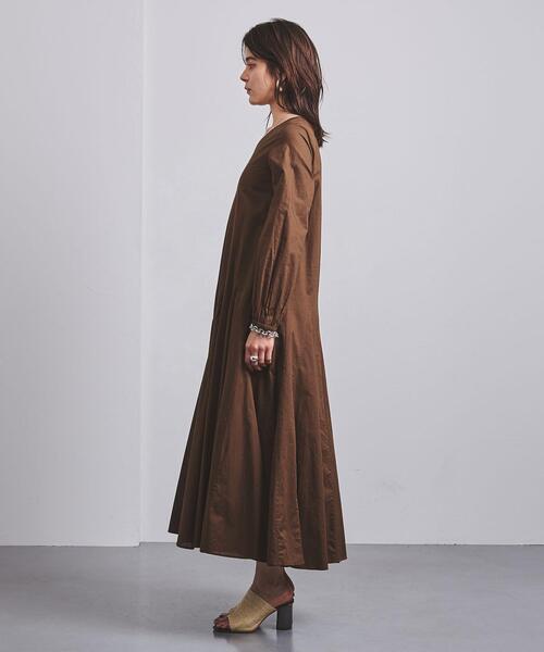 UNITED ARROWS（ユナイテッドアローズ）の「UWCS ボリュームスリーブ Vネック ワンピース◆（ワンピース・レディース・ダークブラウン/ブラック/ライム・38/36）」の5枚目の写真