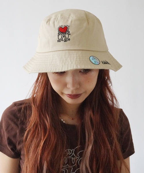 Keith Haring(キース・ヘリング)の「【 Keith Haring / キースヘリング 】 アート ロゴ プリント バケット ハット(ハット・レディース・ブラック/ベージュ/ベージュ系その他/ブラック系その他/ホワイト/ベージュ系その他2/ブラック系その他2/ホワイト系その他/ベージュ系その他3/ホワイト系その他2/ブラック系その他3/ベージュ系その他4/ブラック系その他5/ブラック系その他4/ホワイト系その他3/ベージュ系その他5/ブラック系その他6/ホワイト系その他4/ブラック系その他7/ベージュ系その他6・FREE)」の16枚目の写真