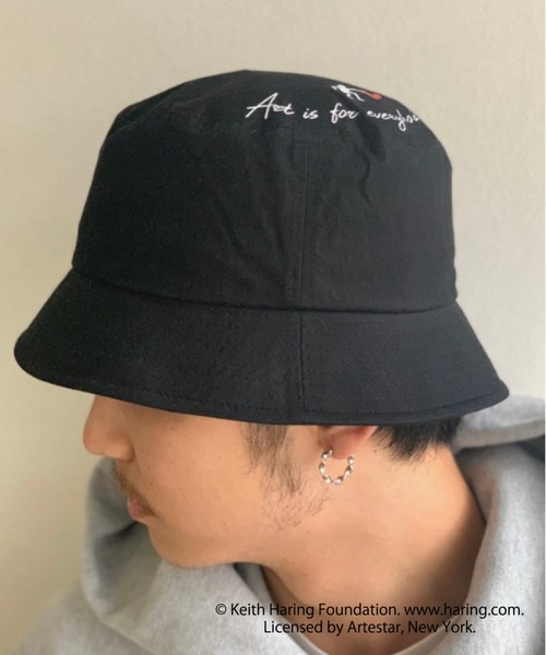 Keith Haring(キース・ヘリング)の「【 Keith Haring / キースヘリング 】 アート ロゴ プリント バケット ハット(ハット・レディース・ブラック/ベージュ/ベージュ系その他/ブラック系その他/ホワイト/ベージュ系その他2/ブラック系その他2/ホワイト系その他/ベージュ系その他3/ホワイト系その他2/ブラック系その他3/ベージュ系その他4/ブラック系その他5/ブラック系その他4/ホワイト系その他3/ベージュ系その他5/ブラック系その他6/ホワイト系その他4/ブラック系その他7/ベージュ系その他6・FREE)」の6枚目の写真