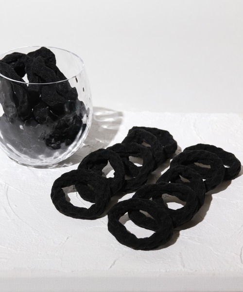 florist（フローリスト）の「【18本セット+2本おまけ】髪に跡がつかない優しいヘアゴムセット（ヘアゴム・レディース・ブラック系その他2/その他2/ブラック系その他3/その他5/その他4/ブラック系その他5/ブラック系その他4/その他3・FREE）」の4枚目の写真