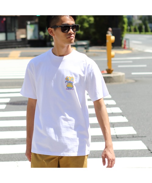 CAMP7（キャンプセブン）の「《CAMP7》Naoki “SAND” Yamamoto   flowre PRINT グラフィック TEE（Tシャツ/カットソー・メンズ・ブラック/ホワイト・MEDIUM/LARGE/X-LARGE）」の4枚目の写真