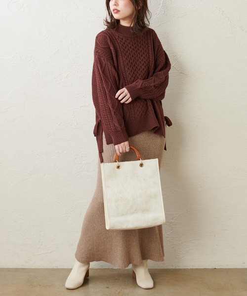 natural couture(ナチュラルクチュール)の「サイドリボンゆるっとニット(ニット/セーター・レディース・ブラック/ブラウン/グリーン/アイボリー・FREE)」の21枚目の写真