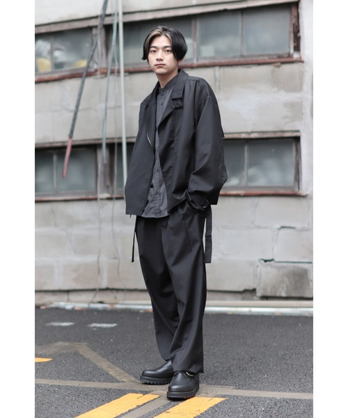 CREARE -LINO-（クレアーレリノ）の「オーバーサイズ　TRショートテーラージャケット<セットアップ可>（テーラードジャケット・メンズ・ブラック/ブラウン/グレイッシュベージュ・M/L）」の4枚目の写真