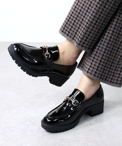 AAA+（サンエープラス）の「AAA / ビットモチーフ厚底ローファー(3584)　厚底軽量タンクソール（ローファー・レディース・ブラック/ブラック系その他/ダークブラウン/ブラック系その他2/アイボリー/グレイッシュベージュ/ブラック×ホワイト・35/40/39/36/37/38/41/42）」の5枚目の写真