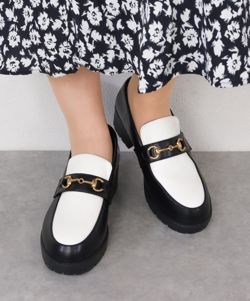 AAA+（サンエープラス）の「AAA / ビットモチーフ厚底ローファー(3584)　厚底軽量タンクソール（ローファー・レディース・ブラック/ブラック系その他/ダークブラウン/ブラック系その他2/アイボリー/グレイッシュベージュ/ブラック×ホワイト・35/40/39/36/37/38/41/42）」の18枚目の写真