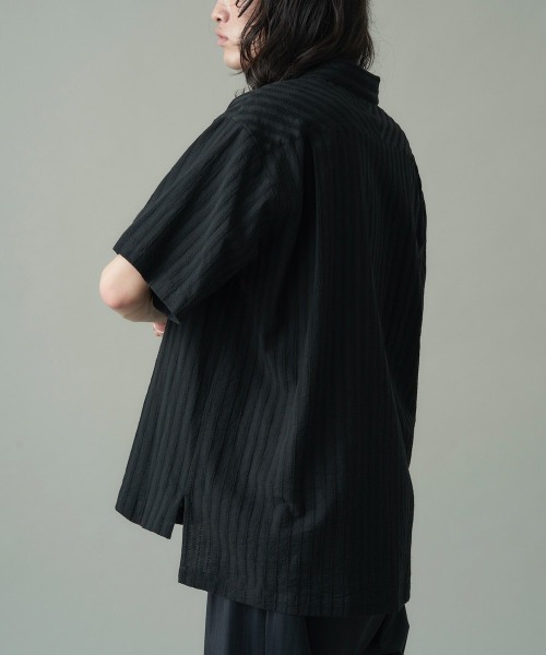 Juha(ユハ)の「JUHA LENO CLOTH STRIPE S/S SHIRT (10130704)(シャツ/ブラウス・メンズ・ブラック・4/3)」の7枚目の写真