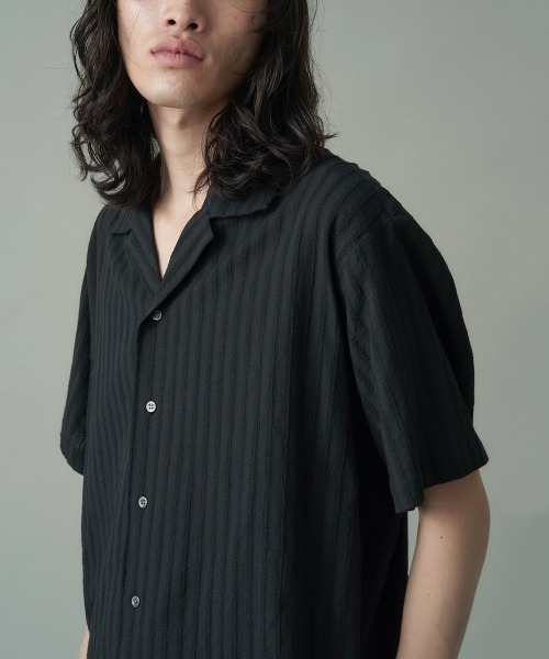 Juha(ユハ)の「JUHA LENO CLOTH STRIPE S/S SHIRT (10130704)(シャツ/ブラウス・メンズ・ブラック・4/3)」の6枚目の写真