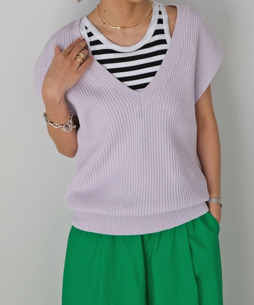 AKTE（アクテ）の「Vネックライトニットベスト（ベスト・レディース・ブルー/ベージュ/ラベンダー・FREE）」の3枚目の写真