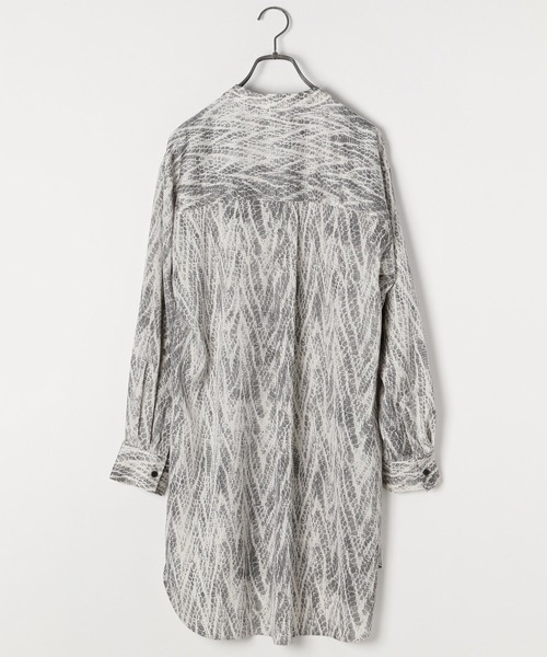 PAGEBOY(ページボーイ)の「【CORE】スモークパイソンチュニック(シャツ/ブラウス・レディース・オフホワイト/ブルー・FREE)」の19枚目の写真