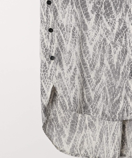 PAGEBOY(ページボーイ)の「【CORE】スモークパイソンチュニック(シャツ/ブラウス・レディース・オフホワイト/ブルー・FREE)」の4枚目の写真